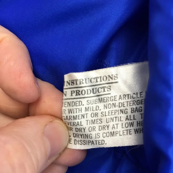 VTG Womens Blue Down Puffer Vest Size M Snap Front Nylon Wind Proof - Picture 8 of 13